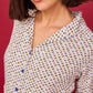 Camicia fantasia cupcake con bottoni blu