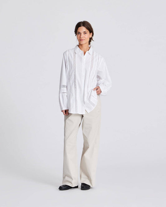 Camicia in popeline di cotone biologico con dettagli in pizzo