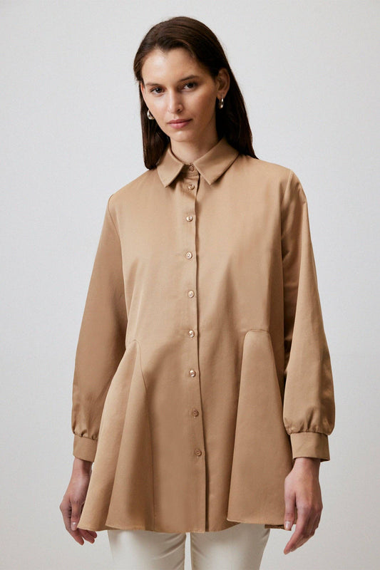 Camicia con orlo a balze