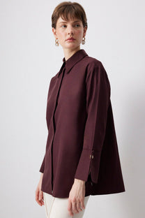 Camicia in popeline con polsini ampi