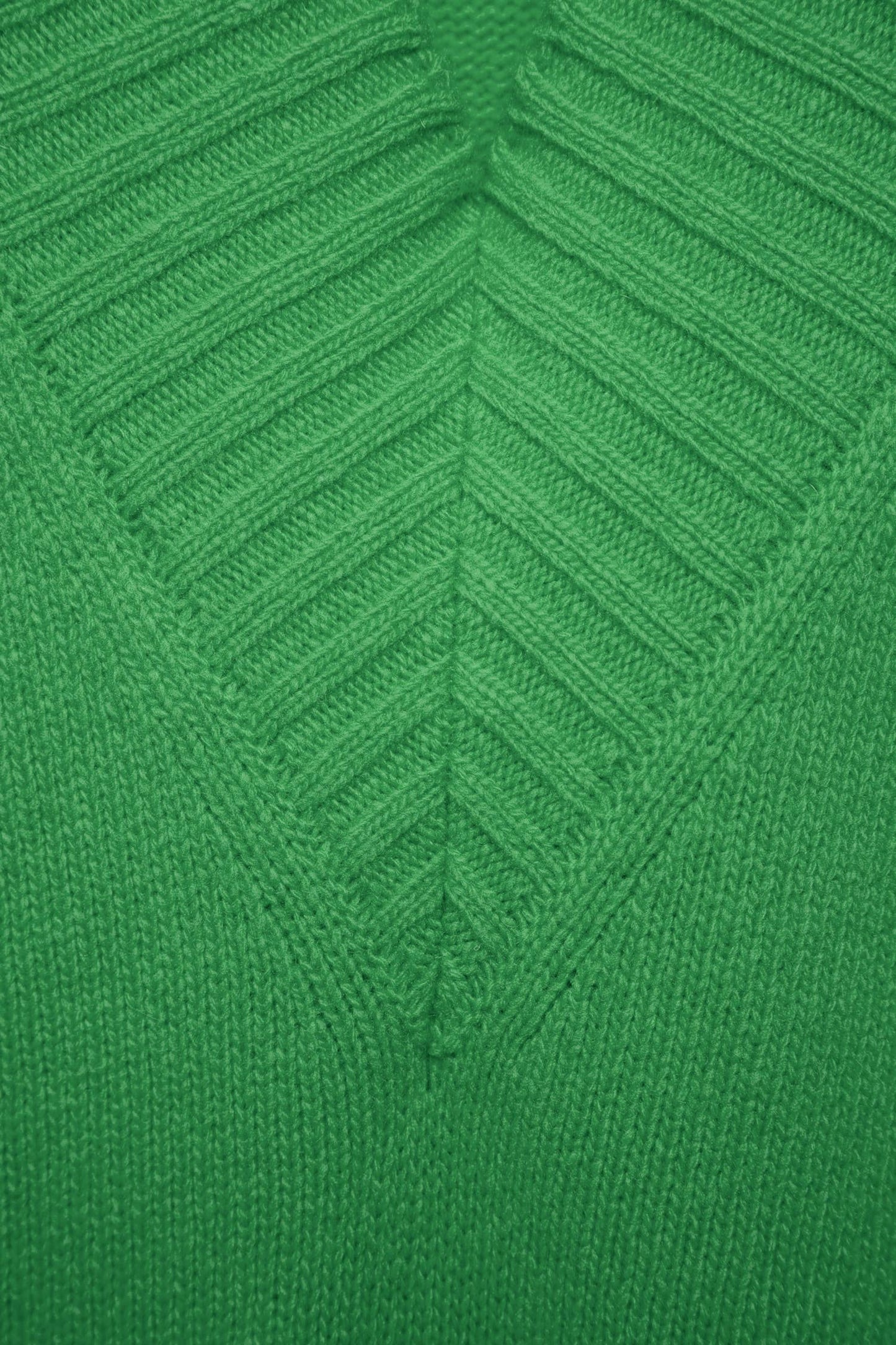 Maglione a maglia rasata con scollo a V