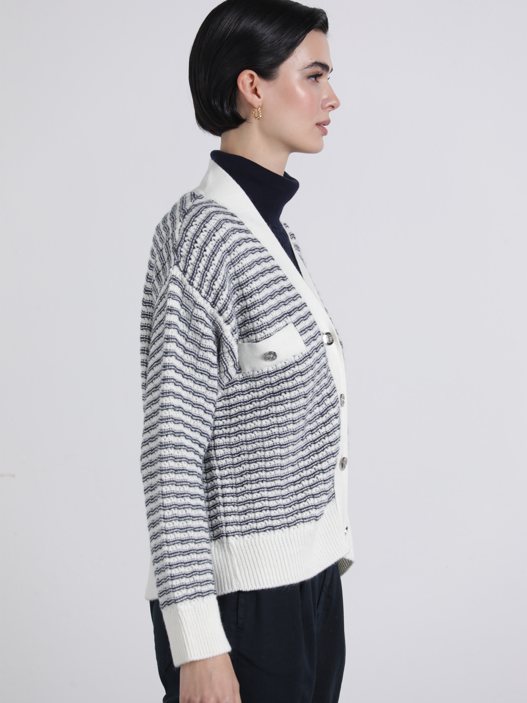 Cardigan in maglia bicolore a righe con bottoni