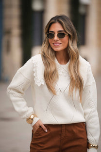 Maglione in maglia con scollo a V e colletto in pizzo