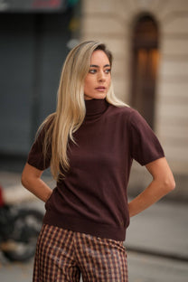 Maglia dolcevita a maniche corte in misto lana e seta