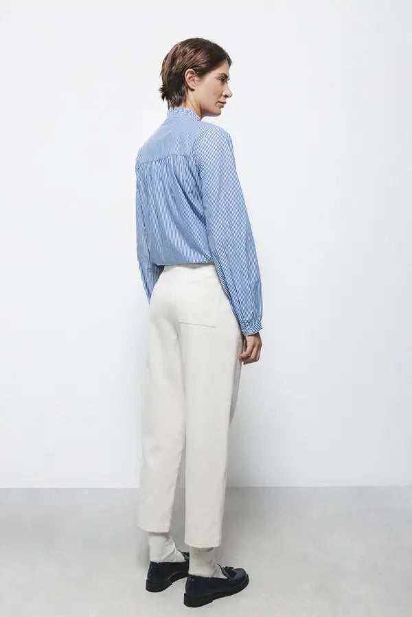 Pantaloni Slim Essenziali con Tasche Laterali