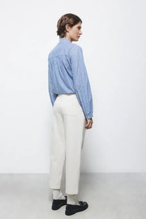 Pantaloni Slim Essenziali con Tasche Laterali