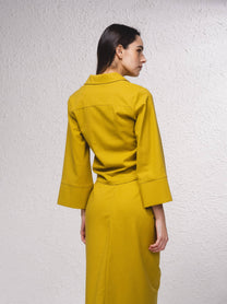 Blusa con nodo frontale e colletto a camicia