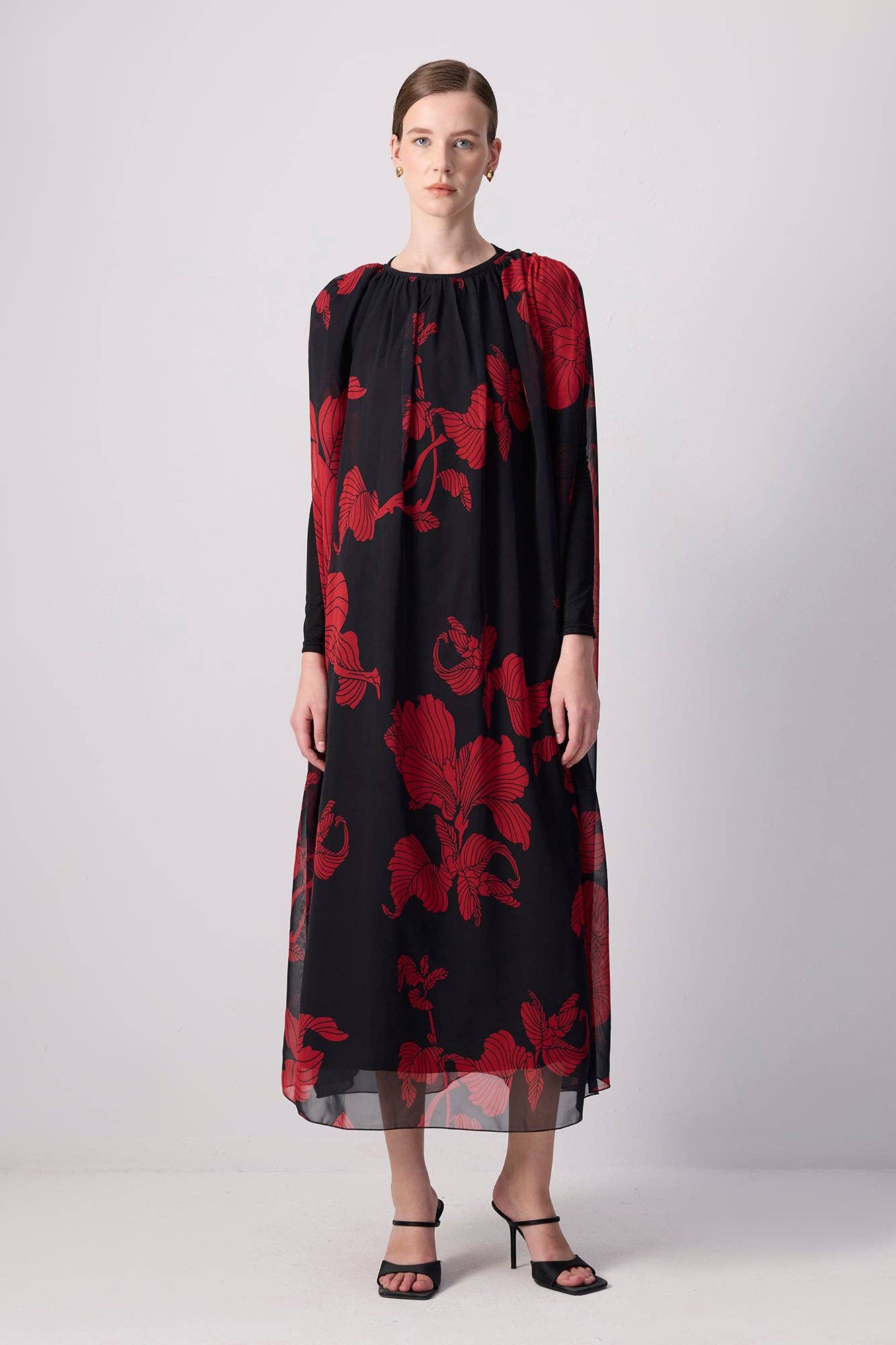 Abito lungo in chiffon con stampa floreale