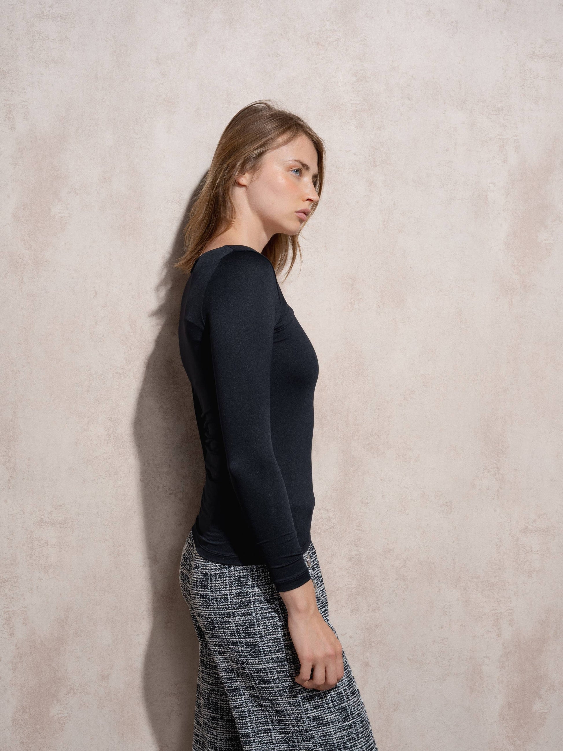 Maglia aderente a manica lunga con scollo quadrato