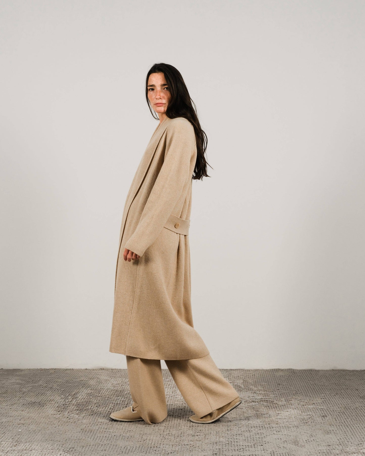 Maxi cardigan in misto cashmere con collo a scialle