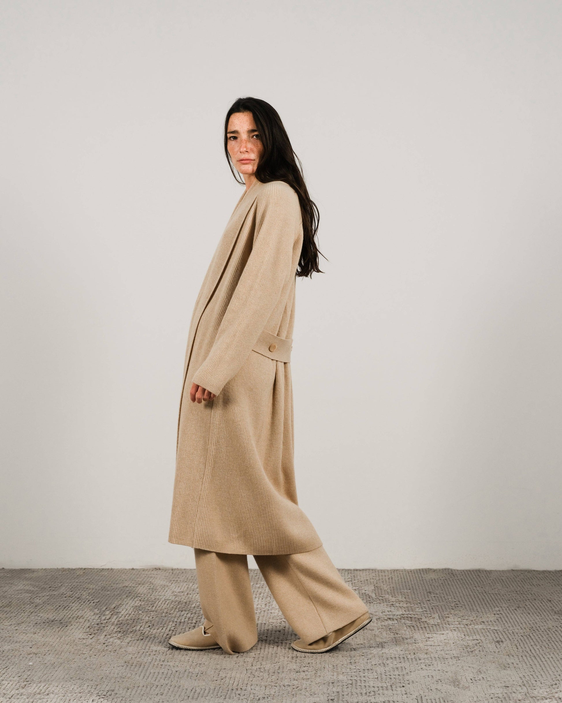 Maxi cardigan in misto cashmere con collo a scialle