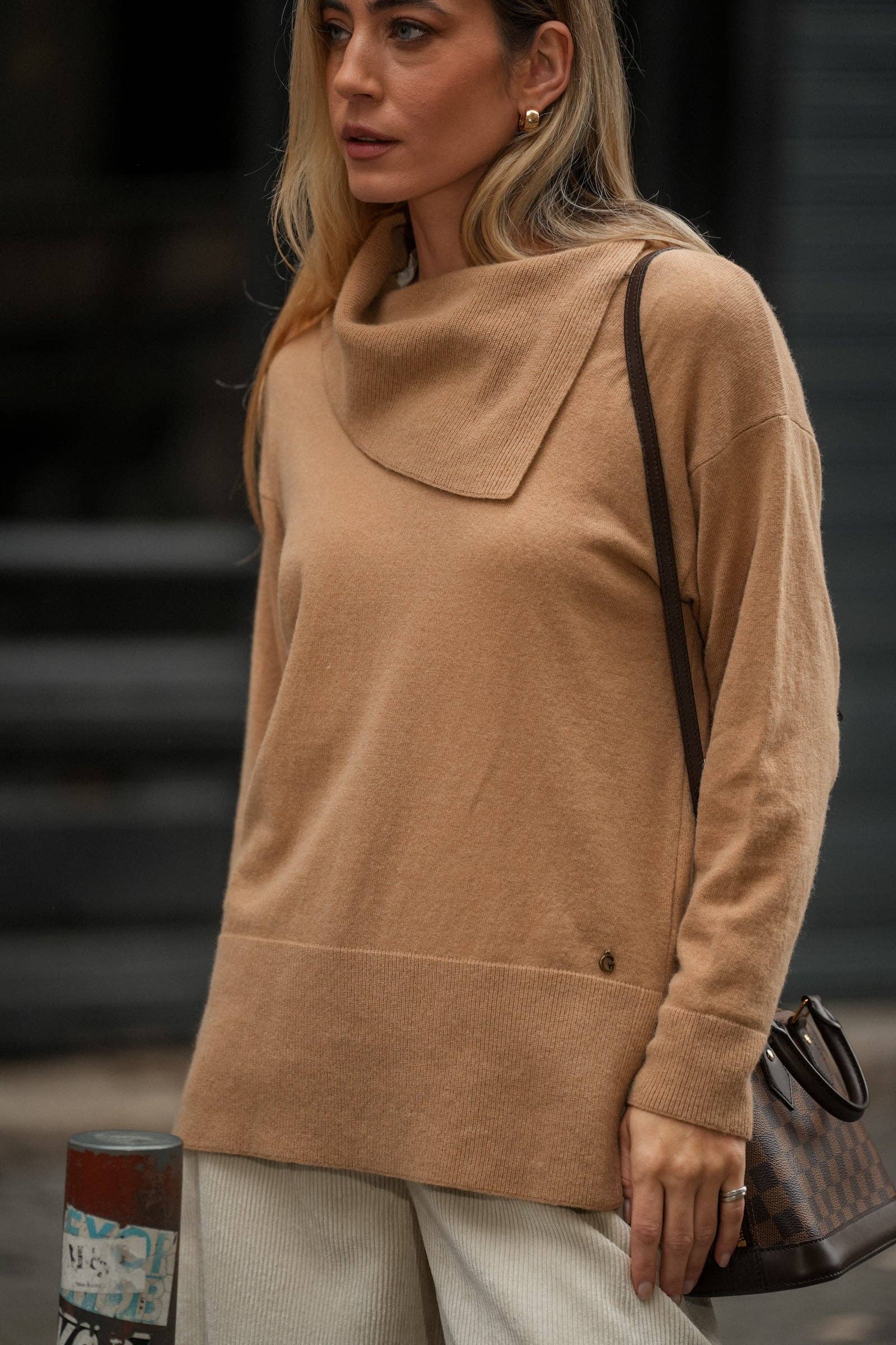 Maglia in Lana e Cashmere con Collo a Cascata