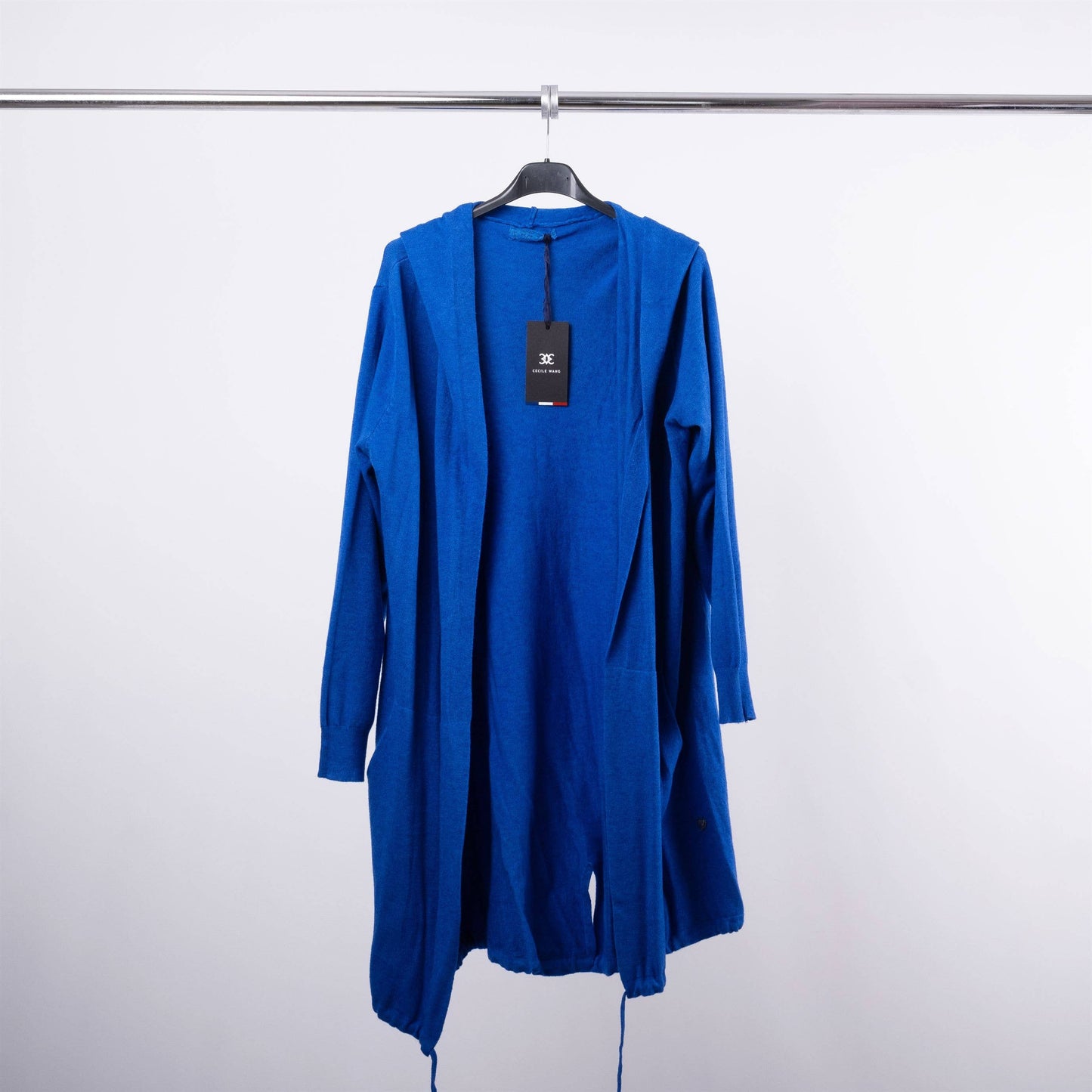 Gilet lungo con cappuccio in maglia morbida