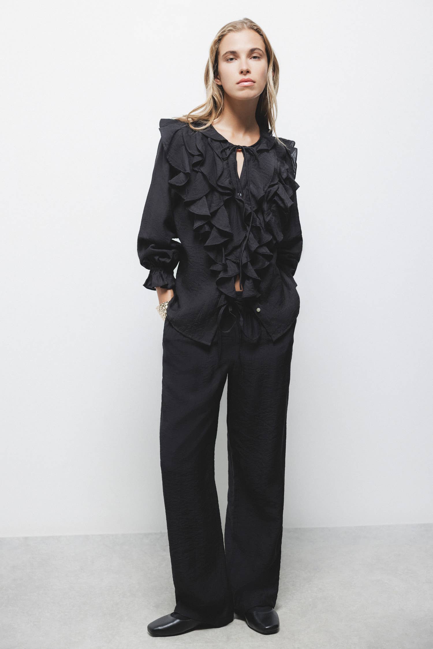 Pantaloni dritti a sigaretta con coulisse
