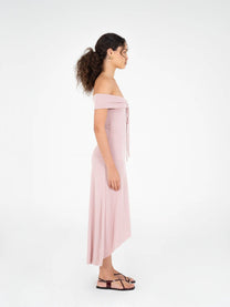 Abito lungo rosa off-shoulder elasticizzato