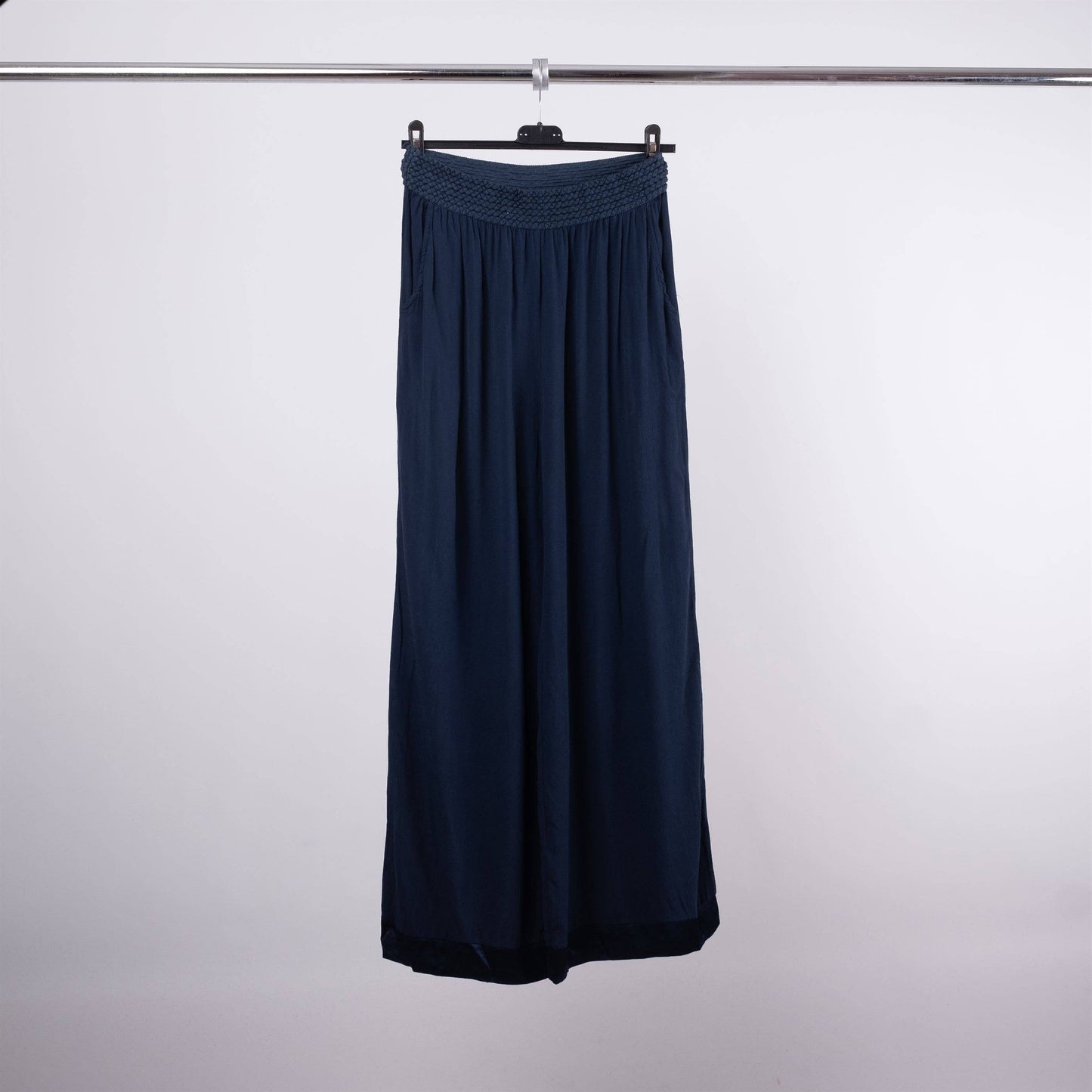 Pantaloni palazzo in viscosa a vita alta