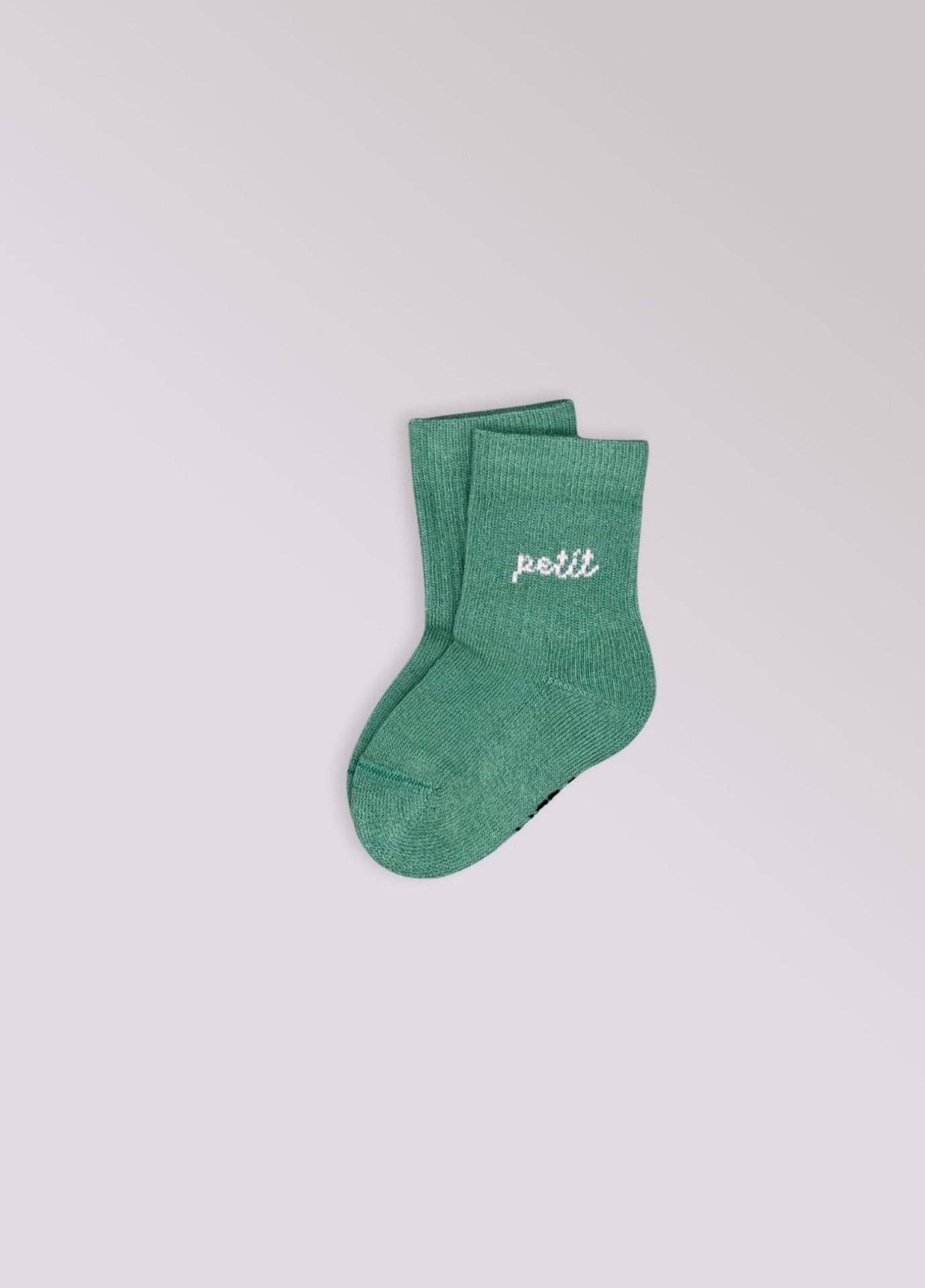 Calzini verdi per bambini con scritta “Petit”