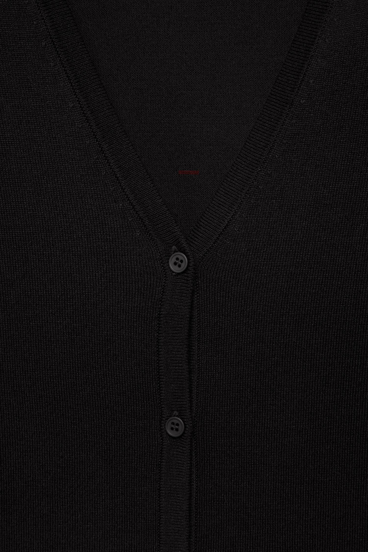 Cardigan in Maglia Rasata con Scollo a V