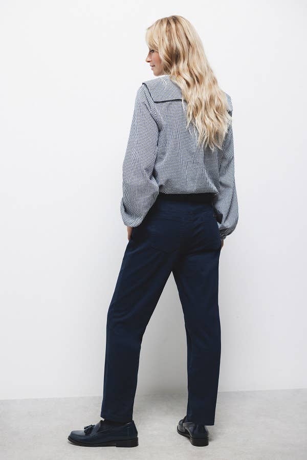 Pantaloni dritti essenziali in cotone stretch