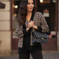 Maglia animalier con scollo a V