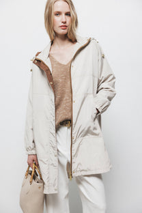 Parka lungo con cappuccio e tasche