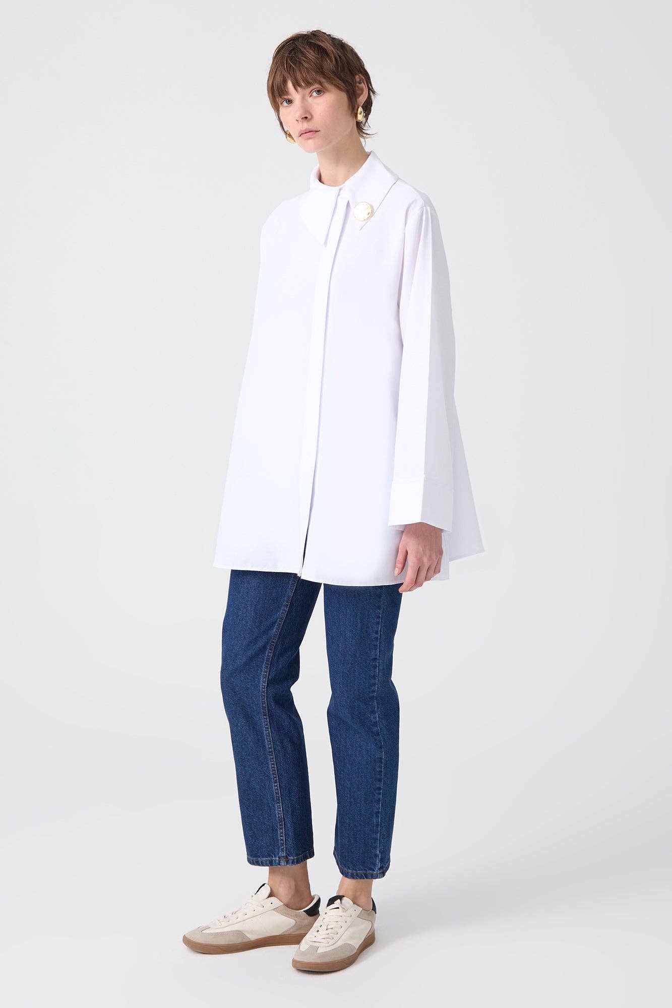 Camicia asimmetrica oversize in popeline bianca