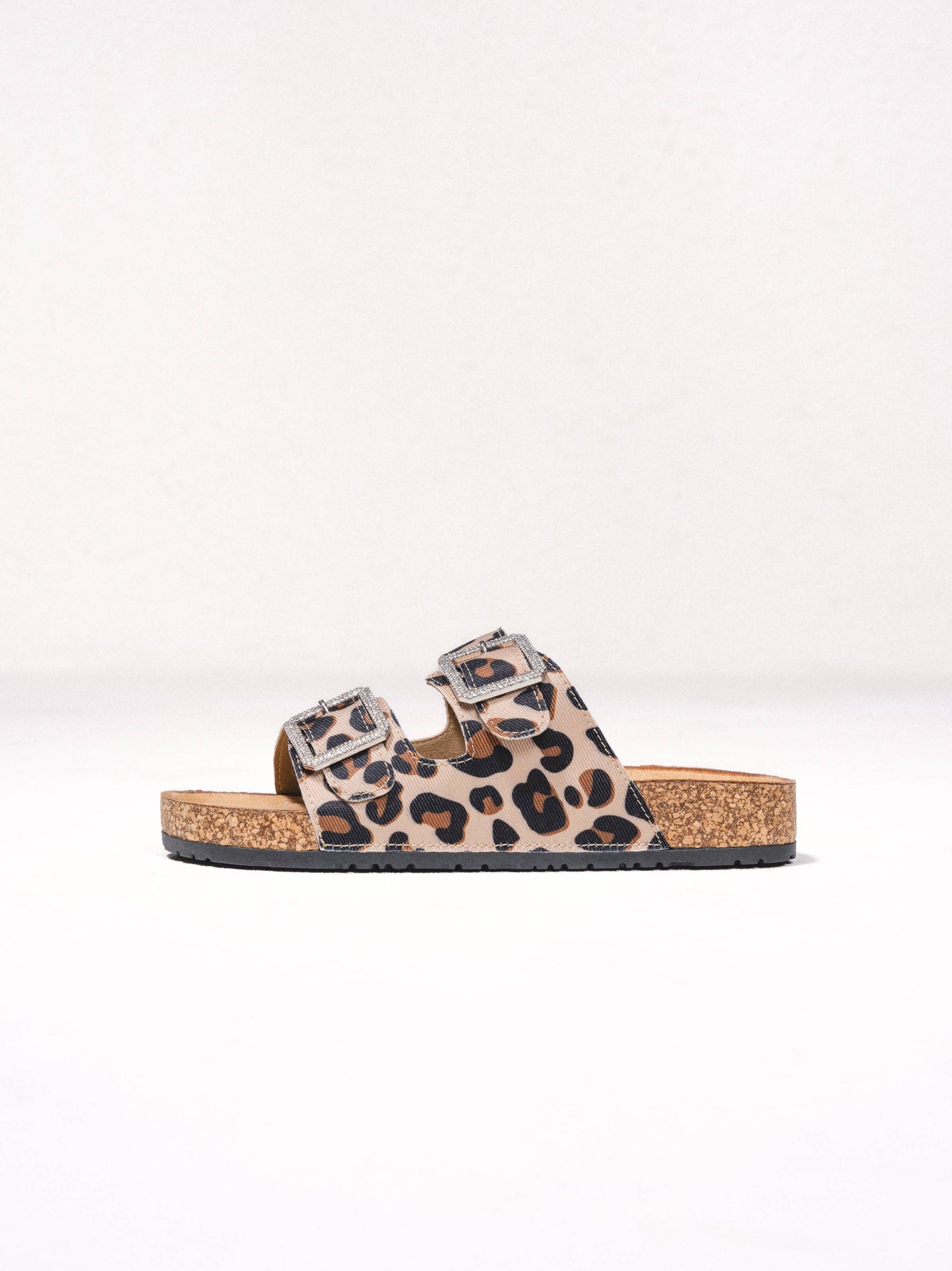 Sandali bassi animalier con fibbie gioiello