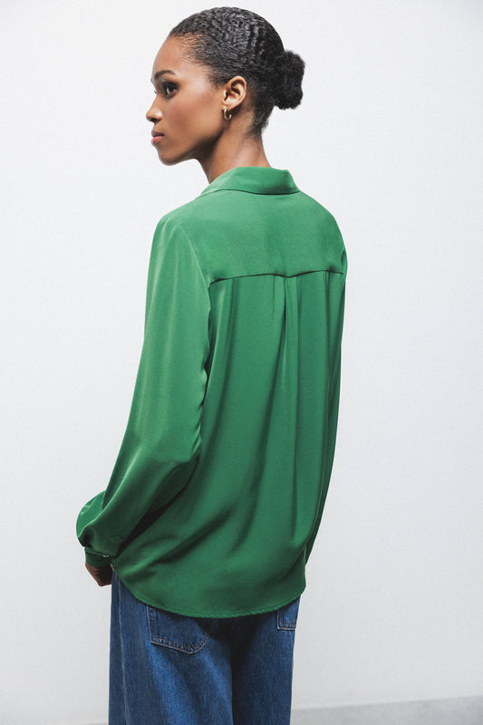 Camicia in raso tinta unita verde