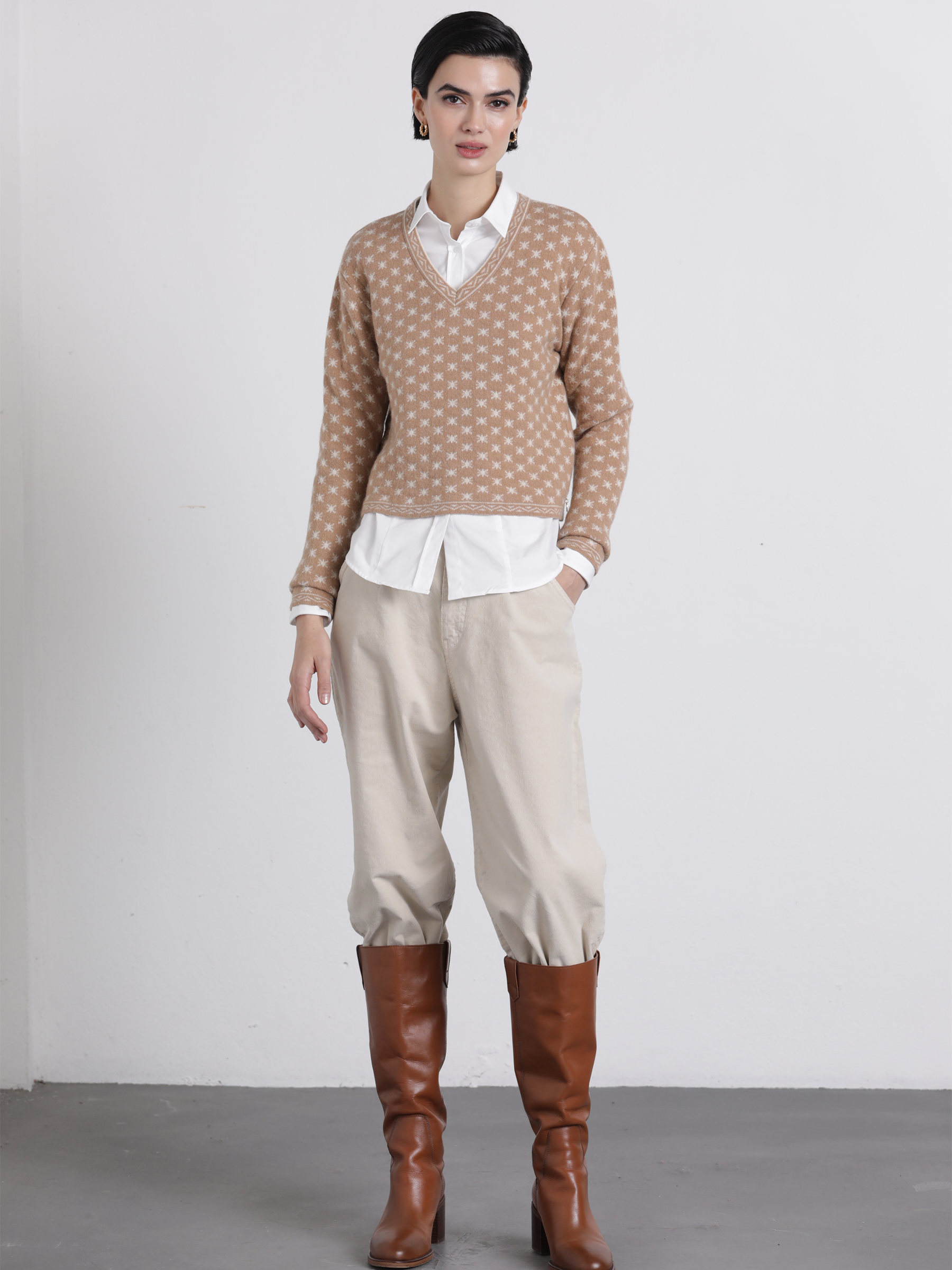 Maglione jacquard con scollo a V in lana e cashmere