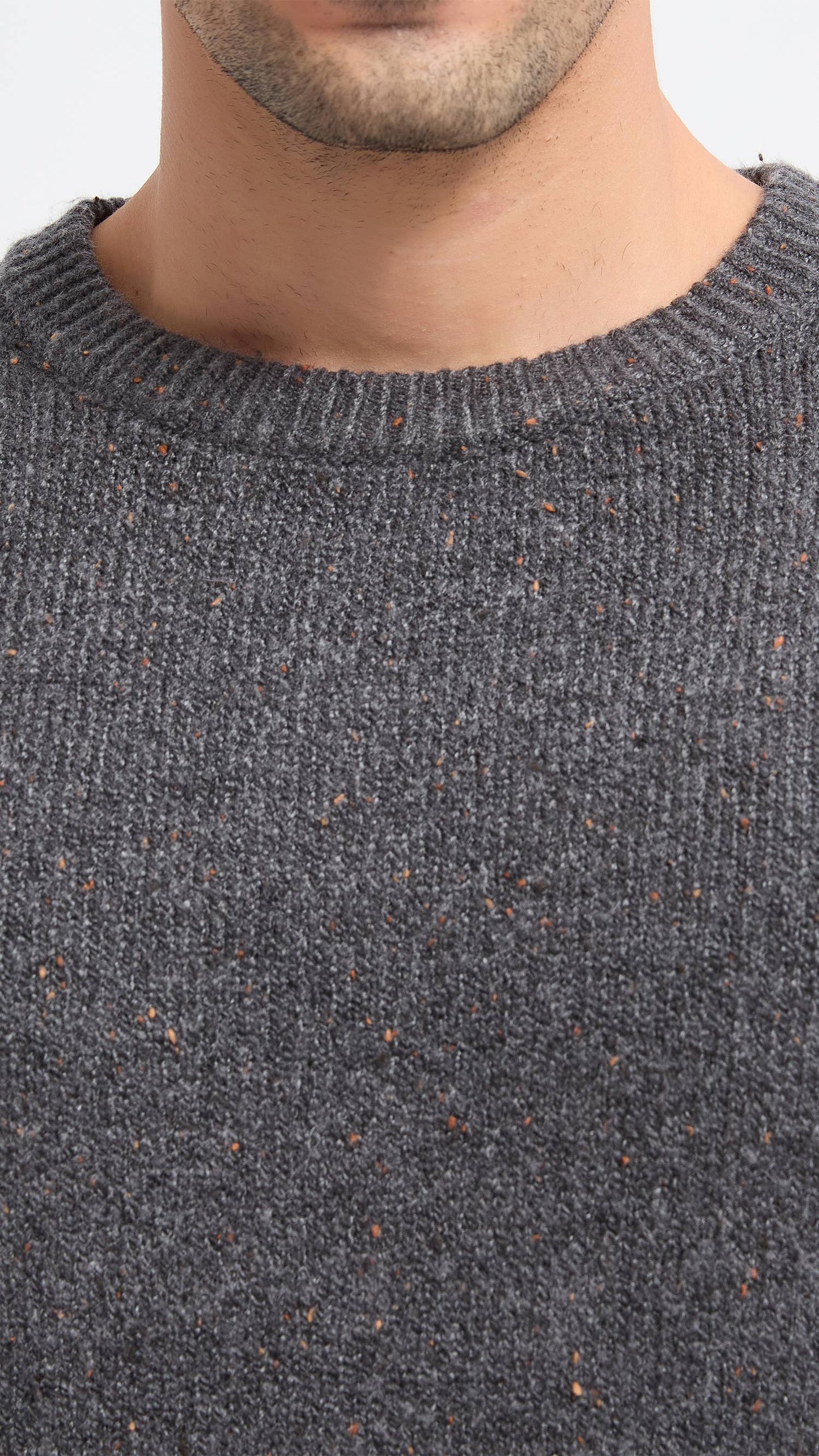 Maglione girocollo spesso antracite in filato Polyana