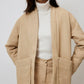 Cappotto in gabardine con tasche ampie