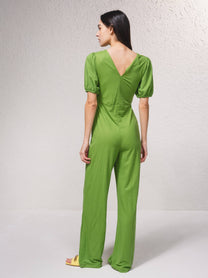 Tuta lunga a gamba larga con scollo a V e cut-out