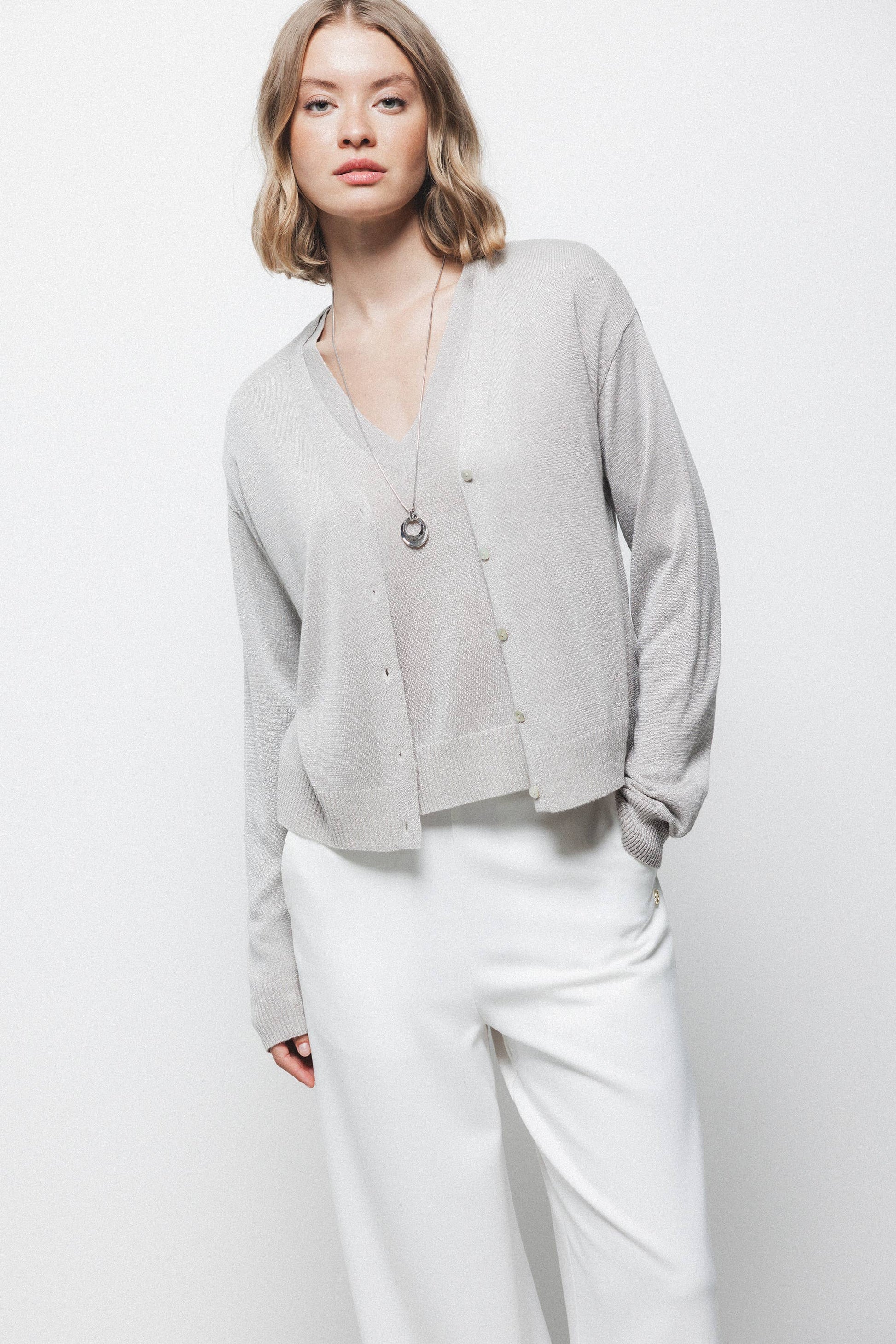 Cardigan in maglia con scollo a V