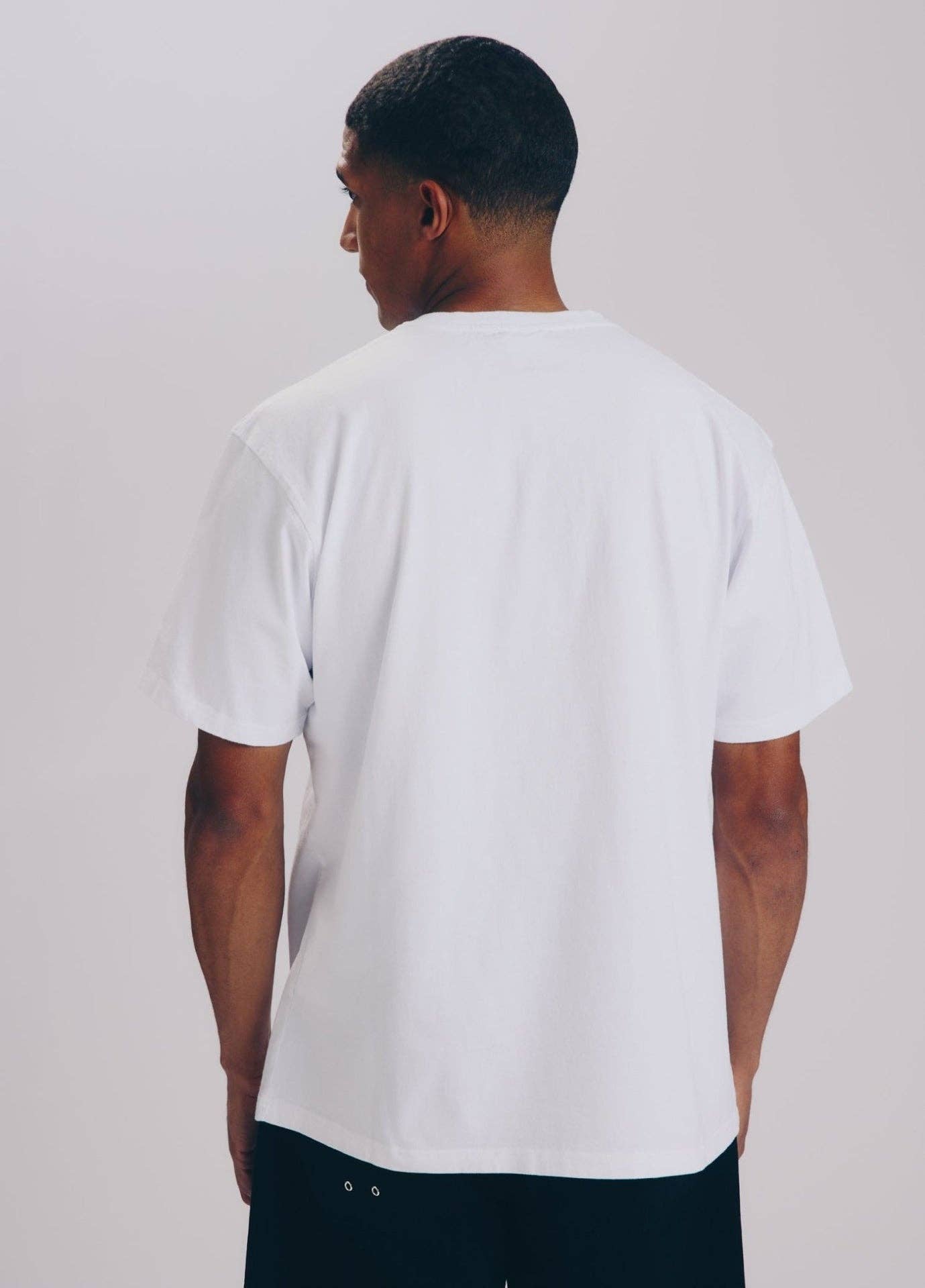 T-shirt oversize bianca con ricamo "Dolce Vita"