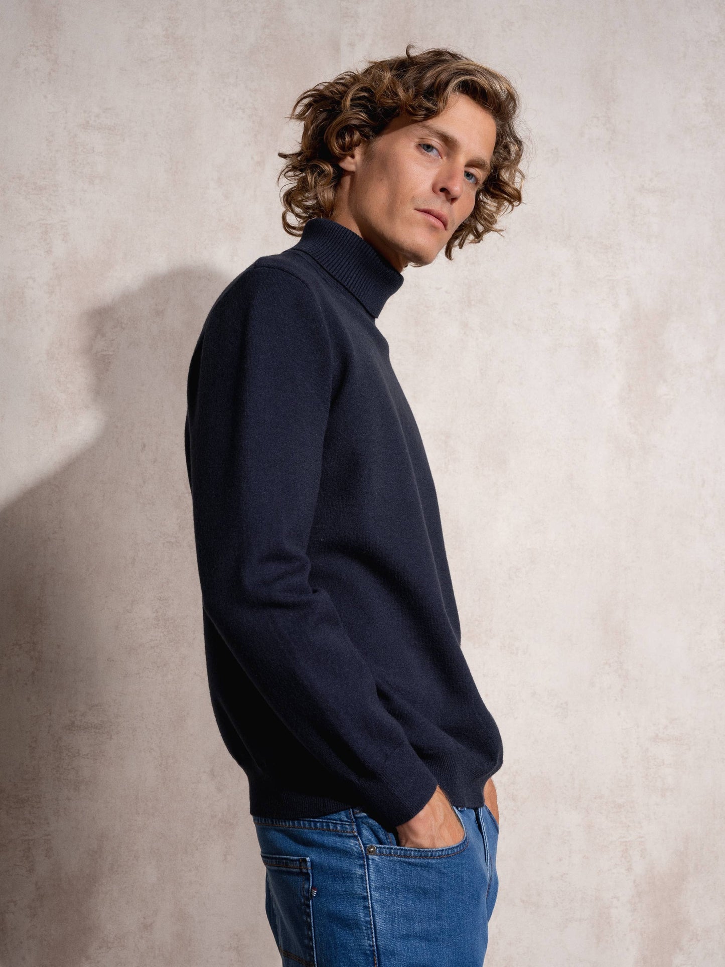 Maglione dolcevita uomo in maglia misto viscosa