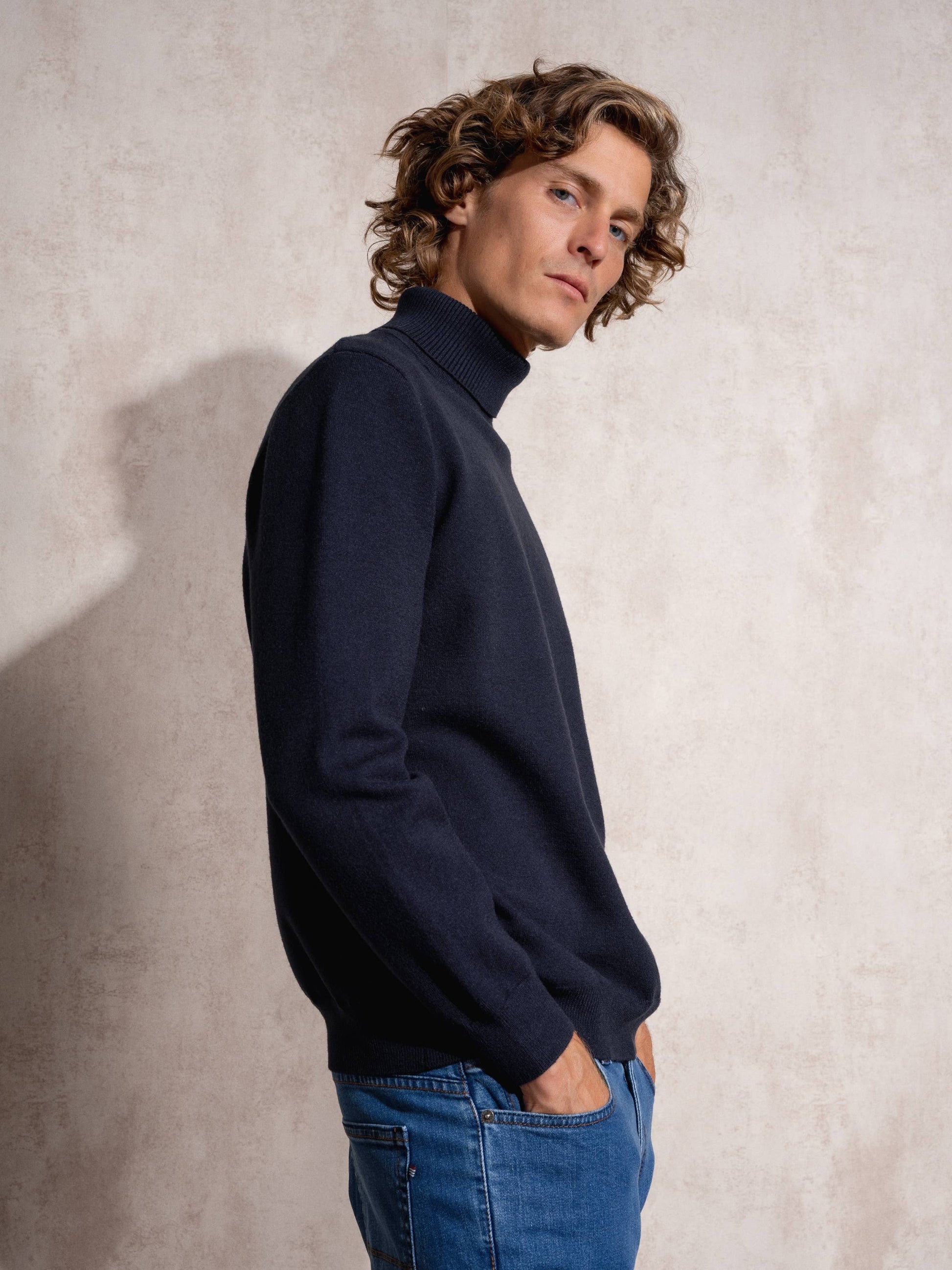 Maglione dolcevita uomo in maglia misto viscosa