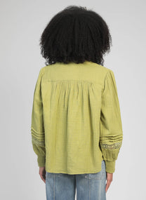 Camicia Sojanyla verde tiglio con inserti in pizzo
