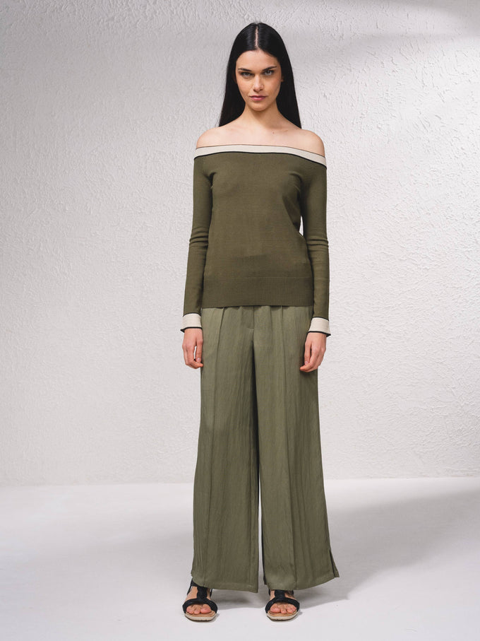 Maglione off-shoulder in lurex con profili a contrasto