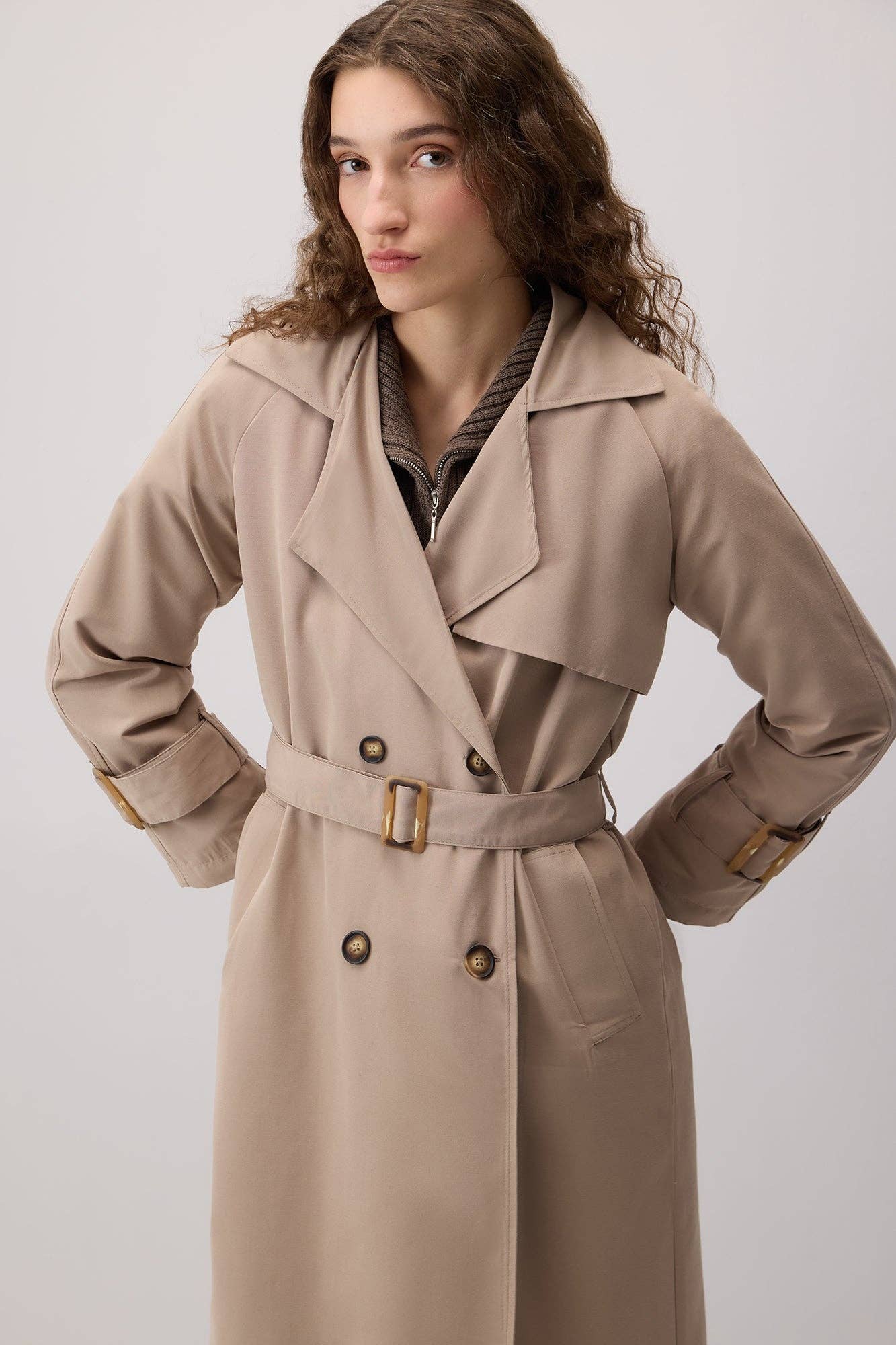 Trench oversize con cintura e fibbia