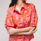 Blusa floreale con colletto e maniche corte