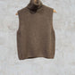 Maglione smanicato oversize in maglia spessa color fico