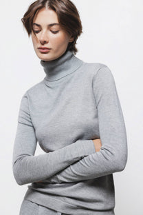Maglione a collo alto in maglia rasata