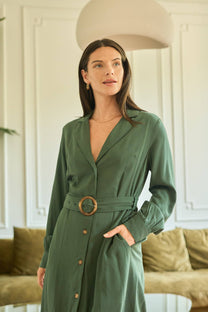 Abito midi in viscosa e Tencel con bottoni e cintura