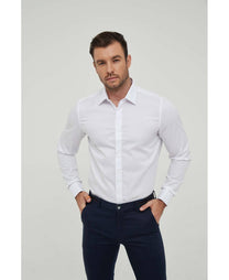 Camicia bianca slim fit con polsini da moschettiere