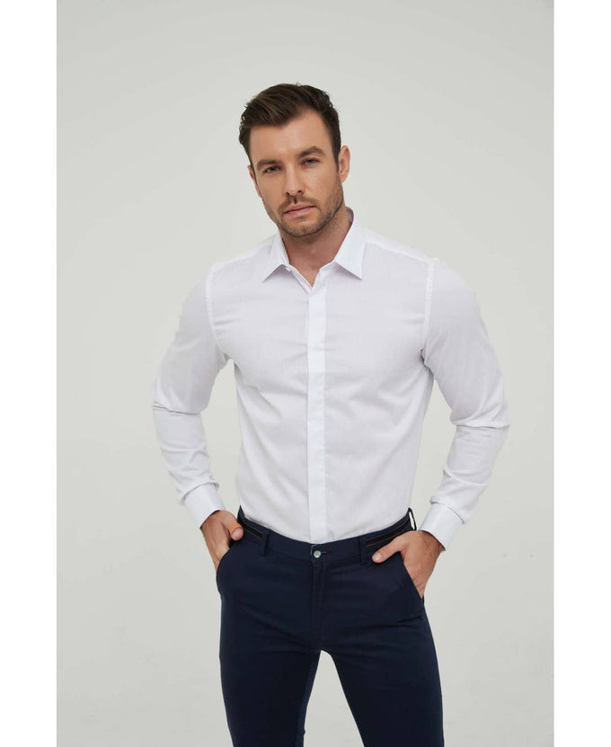 Camicia bianca slim fit con polsini da moschettiere