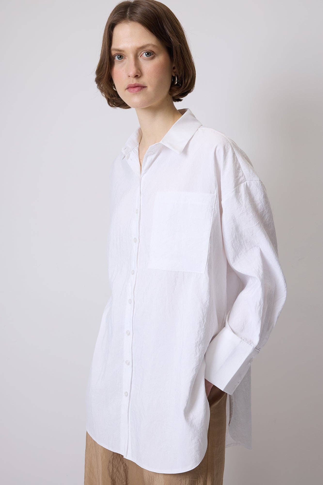 Camicia oversize effetto cupro