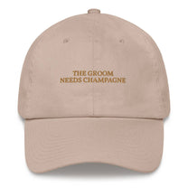 Cappello ricamato “The Groom Needs Champagne”