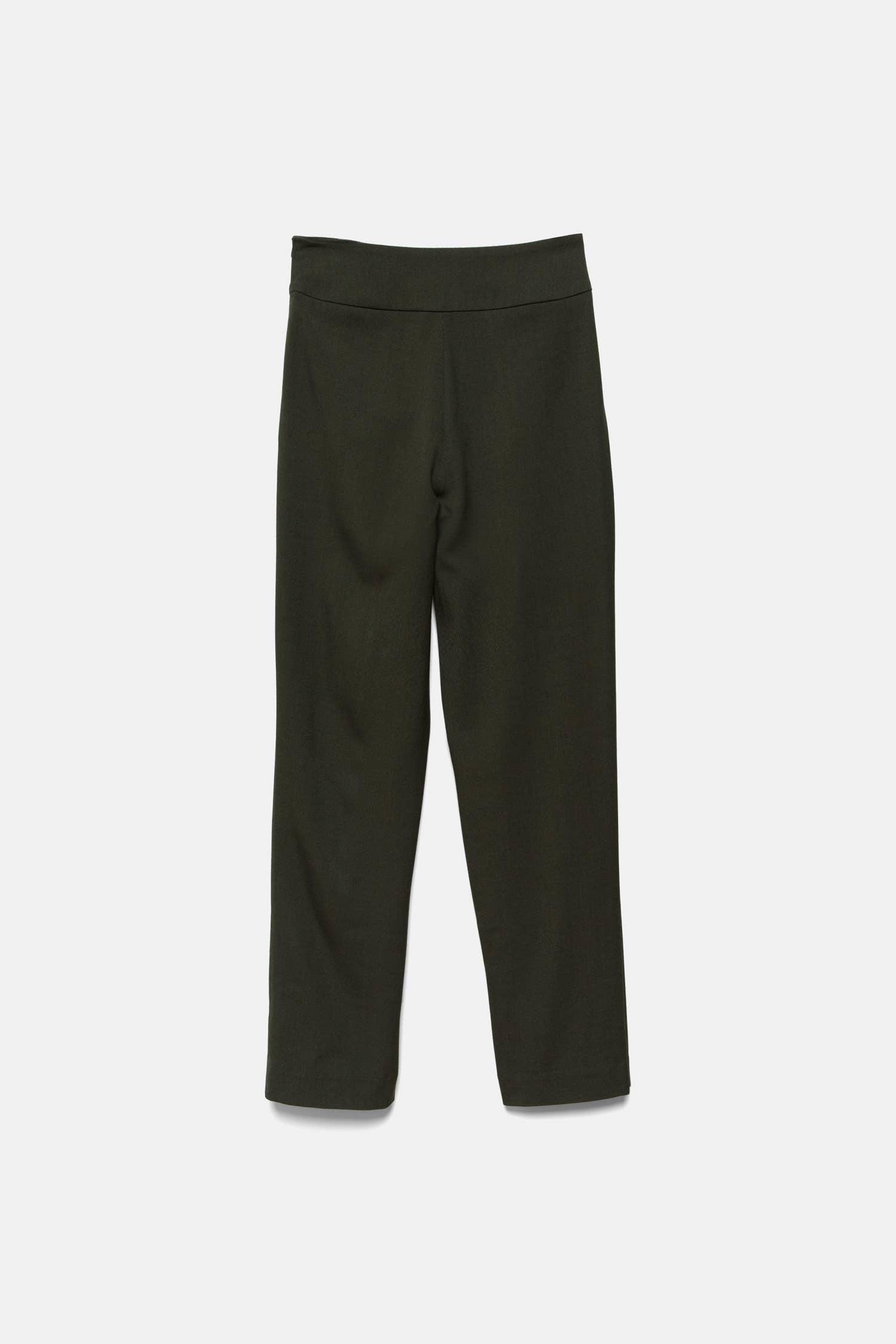 Pantaloni slim fit essenziali