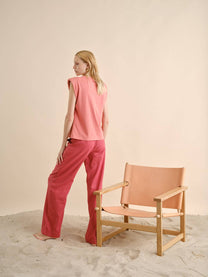 T-shirt con spalle strutturate e ricamo