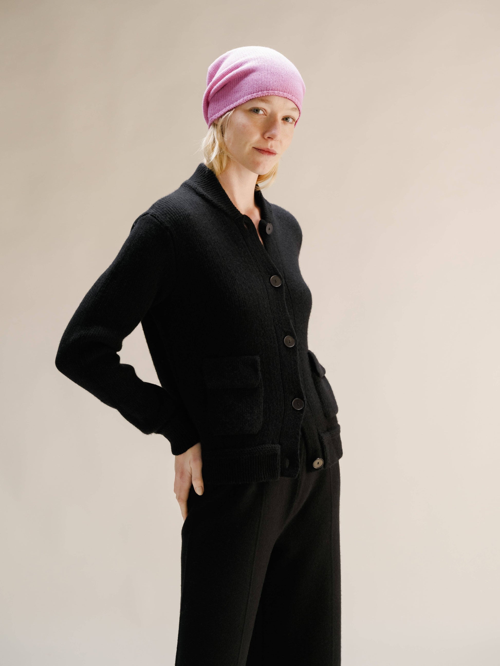 Berretto in misto cashmere a maglia tridimensionale